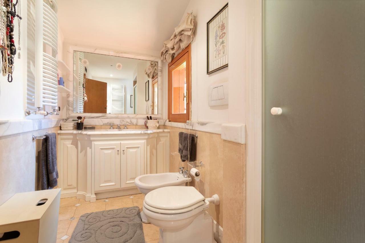 Villa In Via Della Marcigliana Casale Torre San Giovanni ภายนอก รูปภาพ
