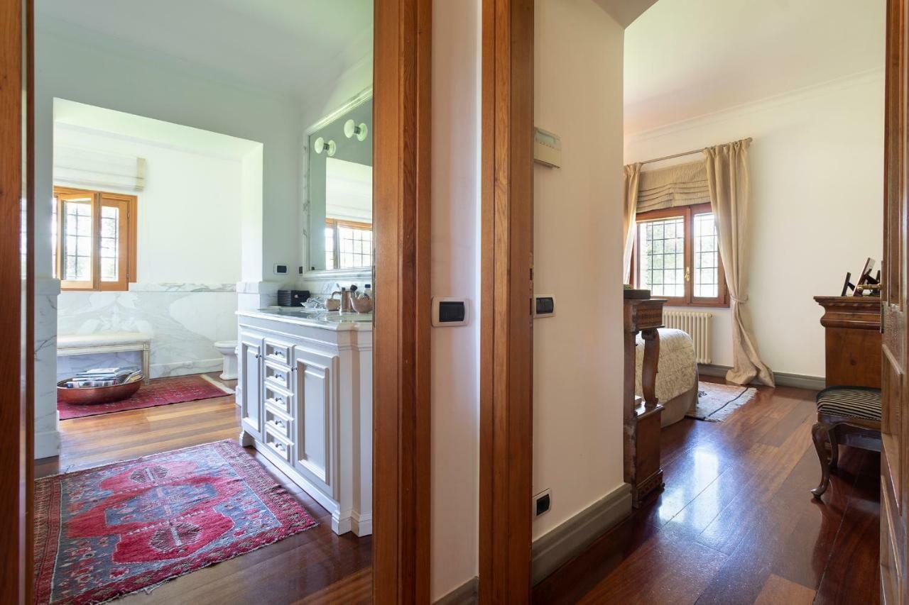 Villa In Via Della Marcigliana Casale Torre San Giovanni ภายนอก รูปภาพ